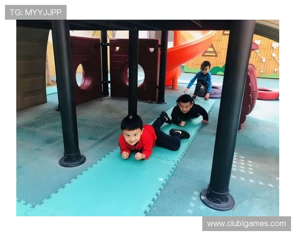 爱玩游戏中心举办丰富多彩的线上线下游戏赛事，激发玩家的竞技热情